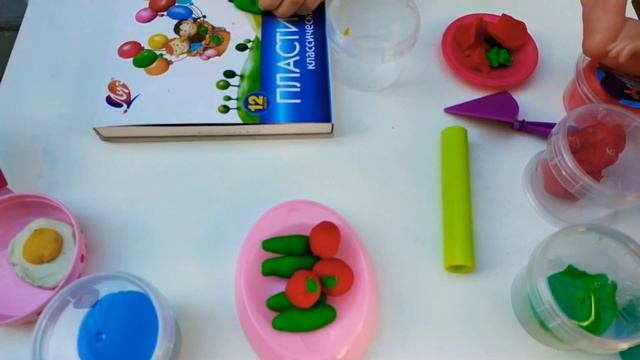 #поделкиизпластилина#Ангелина готовит завтрак из пластилина ?Обзор теста для лепки из Фикс Прайс смотреть онлайн