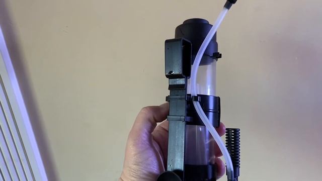 Installing the Needle Wheel Protein Skimmer from Coralife смотреть онлайн