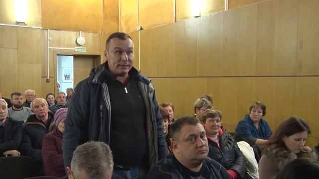 В Уваровке жители встретились с представителями районной администрации смотреть онлайн