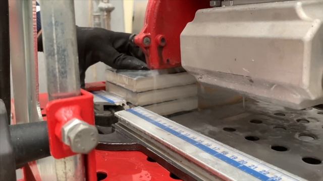 Extreme test of Montolit F1 Wetsaw with SCX250 Diamond Blade - Cutting 6 cm смотреть онлайн