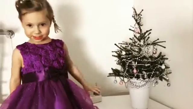 Новогодний марафон. Английский для малышей. Без перевода. смотреть онлайн