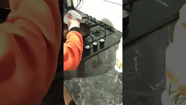 Очень быстрый и простой пирог🍰. смотреть онлайн