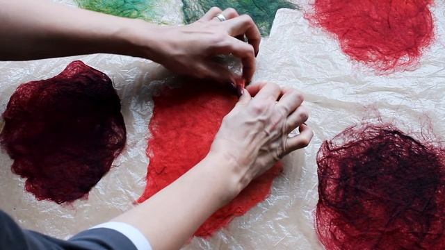 Мак из вискозной бумаги. Мокрое валяние. Мастер класс смотреть онлайн