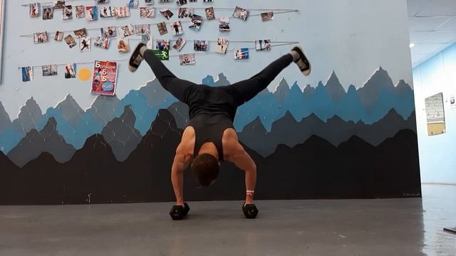 Силовые Элементы на Турнике и Брусьях! Calisthenics! Воркаут! смотреть онлайн