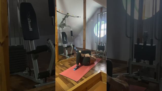 СЕДАЛИЩНЫЙ НЕРВ НЕ ДАЁТ ПОКОЯ,В ПОЯСНИЦЕ И ТАЗОБЕДРЕННЫХ СУСТАВАХ БОЛЬ… смотреть онлайн