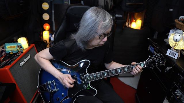 VOX Bobcat S66 Bigsby смотреть онлайн