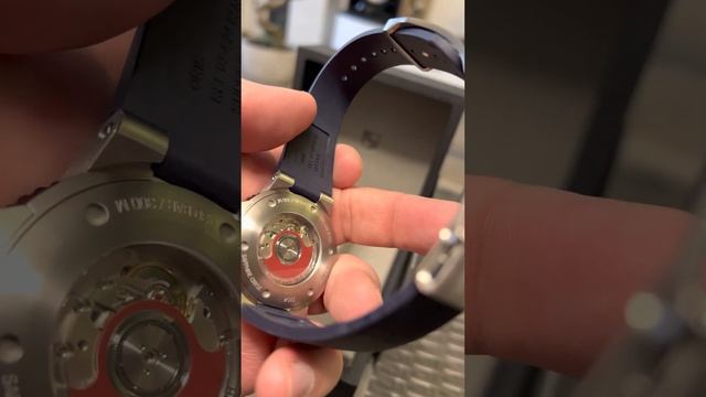 Oris Aquis Gmt Date смотреть онлайн