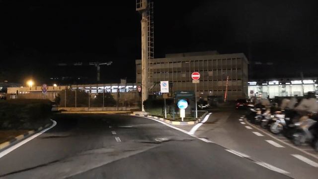 AEROPORTO DI ROMA FIUMICINO SHUTTLE TERMINI-AEROPORTO смотреть онлайн