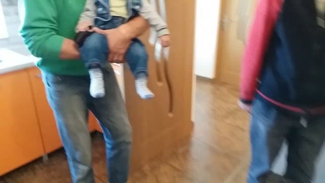 Soba in clopote ,cuptor negru si calorifere partesti de jos suceava смотреть онлайн