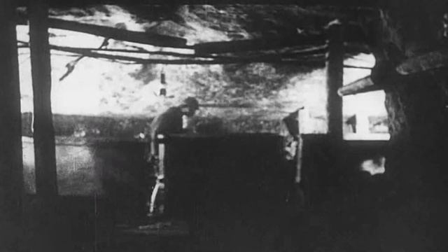 ±Місцеві. Саша Долгий: терикони, піраміди та інші зикурати [Суч. мистецтво +/-Донбасу в персоналіях смотреть онлайн