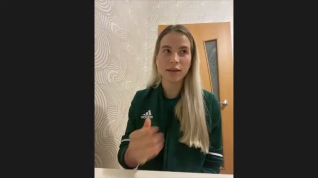 ЖЕНЩИНЫ ФУТБОЛЬНЫЕ СУДЬИ! ⚽ Что кричат женщинам с трибун, сколько зарабатывают и как стать судьёй? смотреть онлайн