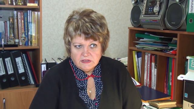 Пенсионерку-погорелицу не бросают один на один с бедой смотреть онлайн