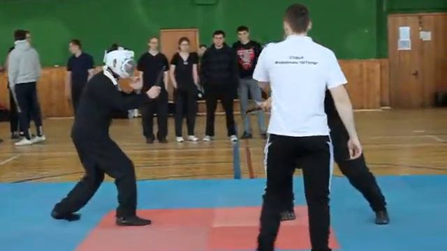 Категория до 185 см.Третий круг ( В красном шлеме ИГНАТЬЕВ.А ШНБ 