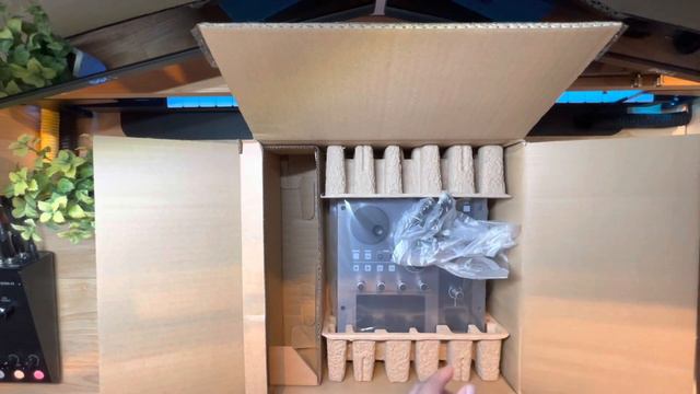 Solid State Logic (SSL) UF1 - Unboxing смотреть онлайн