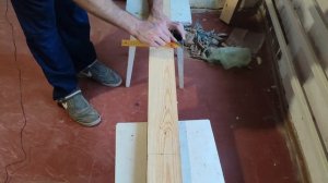 Берегите голову! Как выровнять провисший потолок своими руками?