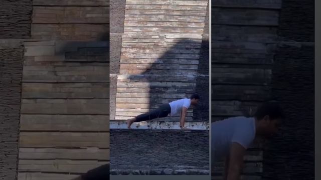 Surya Namaskar on Mantra #reels #yogapractice @PraveenYogaAcademy смотреть онлайн