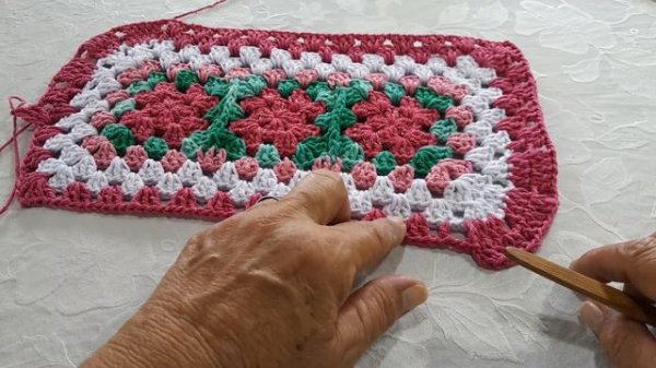 TAPETE DE CROCHÊ ESTILO FÔLHA #tapetedecroche #croche