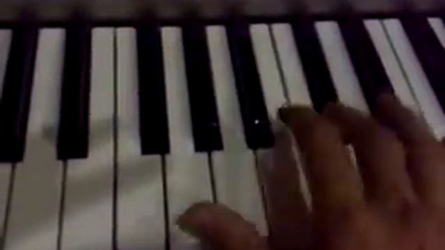 Joan Sebastian - Idiota en piano смотреть онлайн