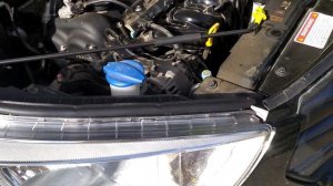 Уплотнитель капота Hyundai Creta