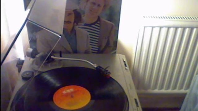 Simon And Garfunkel - Mrs. Robinson (Vinyl) (33rpm) смотреть онлайн
