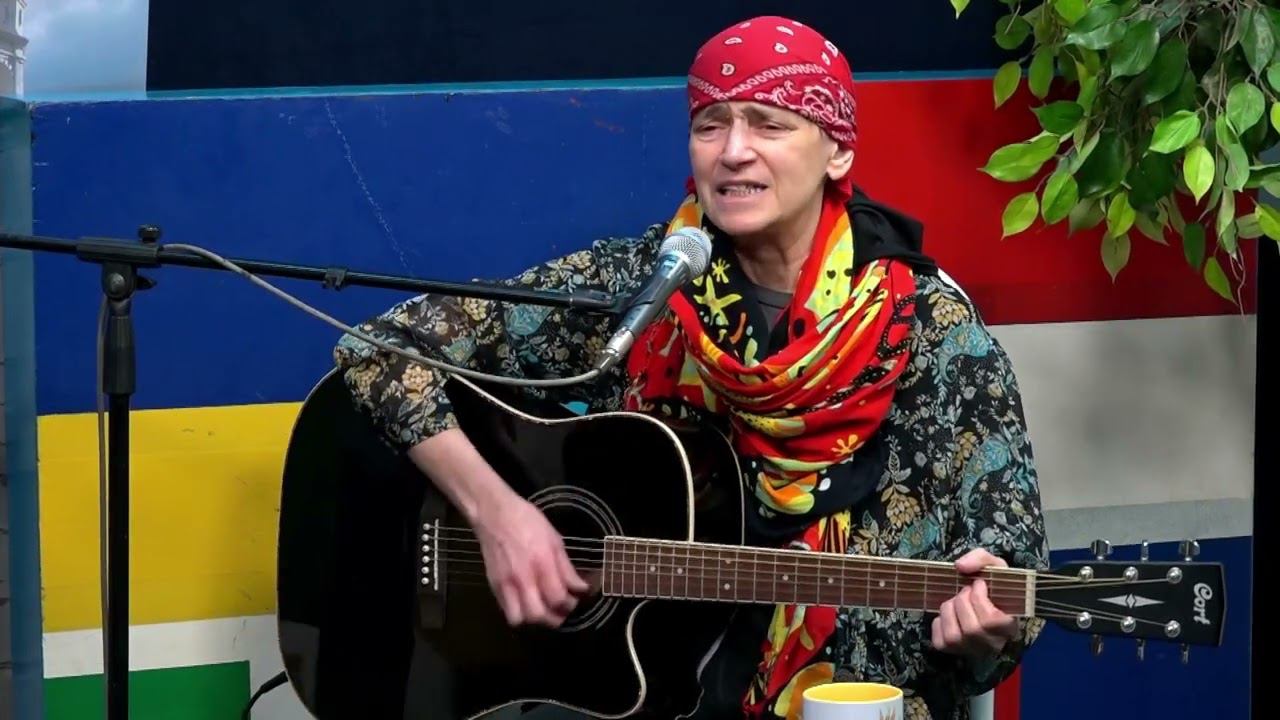 Голова. Поёт Аня Герасимова Умка смотреть онлайн