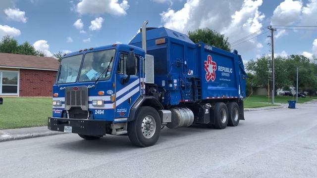 Republic Services: Peterbilt 320 Heil DuraPack Python Garbage Truck смотреть онлайн