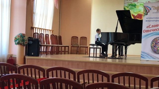 И.С. Бах: Французская сюита No.2 (до минор) – Менуэт || Bach: French Suite 2 (C minor) – Menuet смотреть онлайн