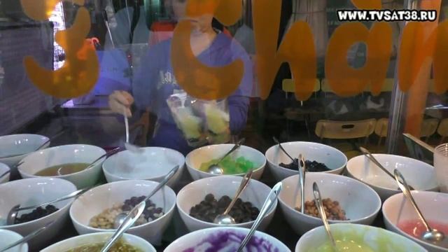 Вьетнамский коктель винегрет из сладостей.