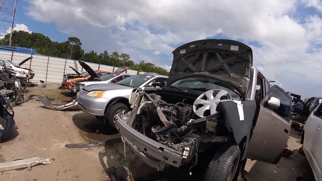 How to Replace Your Alternator - Scion xB смотреть онлайн