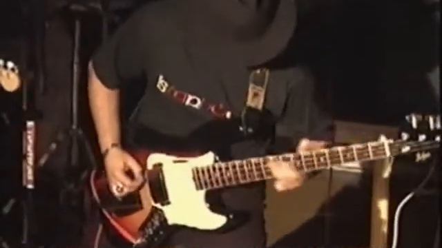 turkish earthquake hip hop & rock 16 10 1999 (davulcu levent-bass guitar ersin-e guitar cihan) by k смотреть онлайн