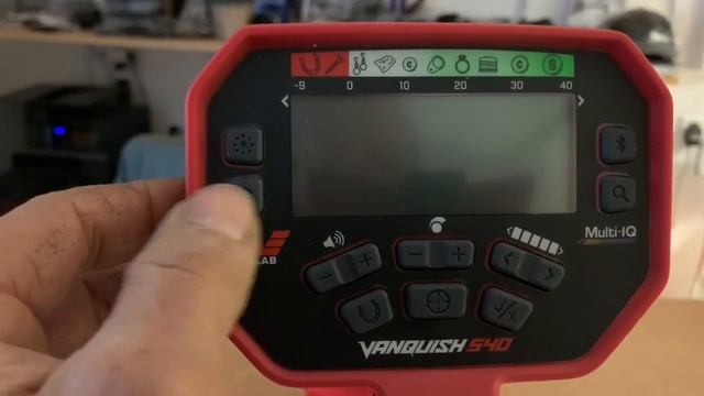 Détecteur de métaux : Minelab Vanquish , présentation et prise en main . смотреть онлайн