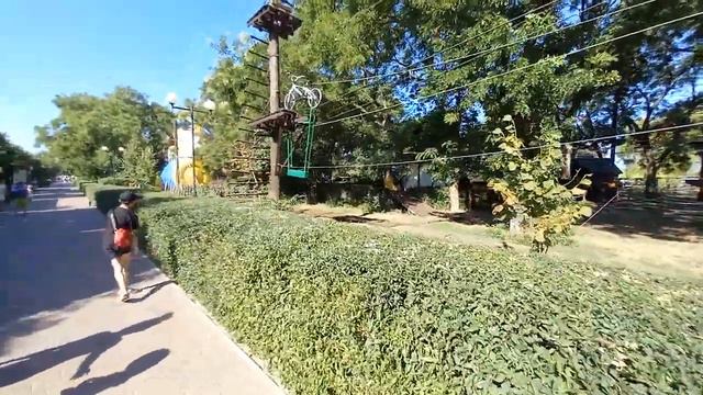 Отдых в Ейске на Азовском море . Приморская набережная пляжа " Каменка " в конце августа 2023 года смотреть онлайн