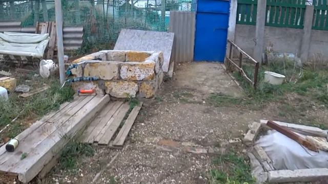 Рассаживаю черенки. Начало зимы в Крыму. Бедные мои туи - то ветер, то снег. Переезд с Урала в Крым смотреть онлайн