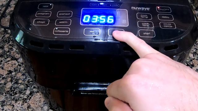 NuWave Brio 10 qt Air Fryer - Strip Steak - Rotisserie Top Round Roast - Potato Galette смотреть онлайн