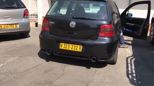 LM Tuning - Golf MK4 R32 Crackles смотреть онлайн