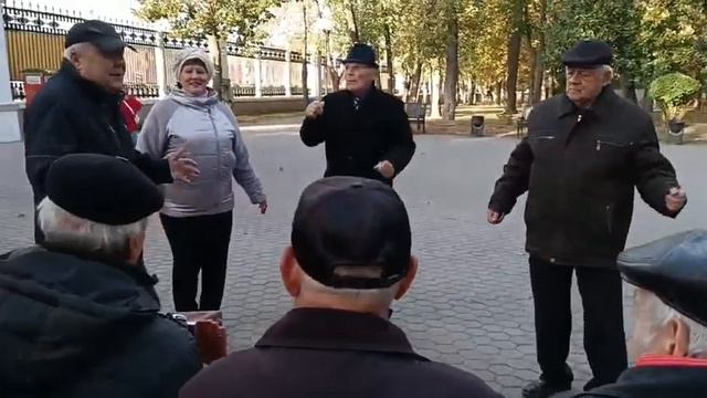 Встречи в парке Гомеля. смотреть онлайн