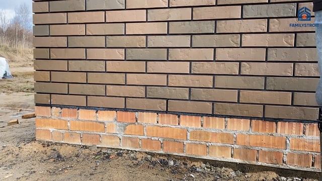 Дом из газобетона с облицовкой из кирпича. Дом из пеноблоков. Облицовка газобетона кирпичом Браер. смотреть онлайн