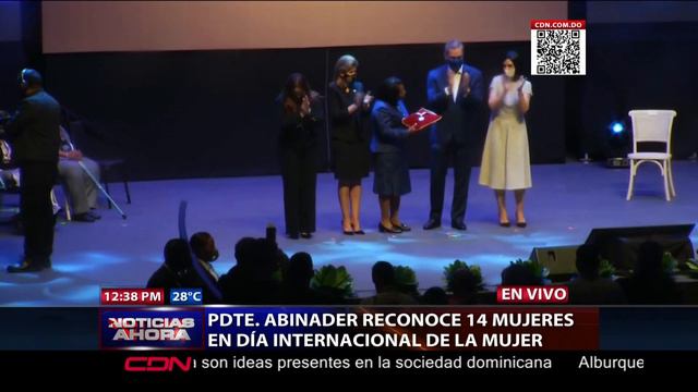Presidente Luis Abinader reconoce a 14 féminas en el Día Internacional de la Mujer смотреть онлайн
