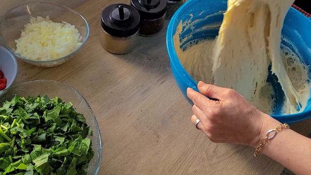 Пироги с абрикосом и изюмом