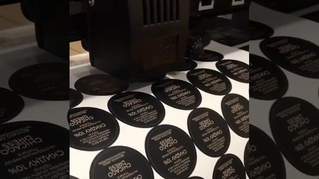 Печать на пленке, самоклейке, наклейки из самоклеющейся бумаги. смотреть онлайн