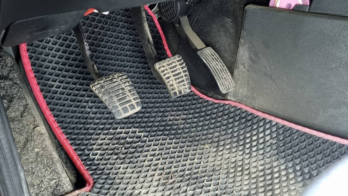 УАЗ Патриот, провалилась педаль сцепления. смотреть онлайн