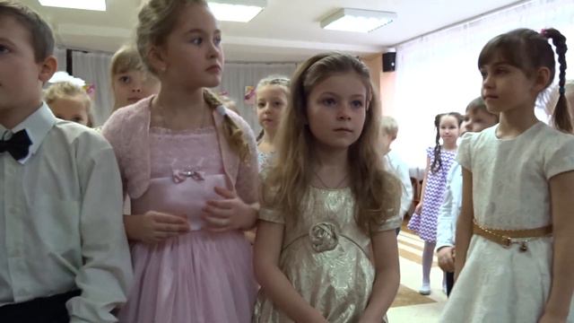 Утренник у Ани к 8 марта 6 часть смотреть онлайн