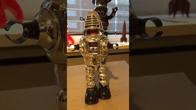 PLANET ROBOT смотреть онлайн