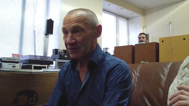 Тестируем сетевые кабели для аудио-аппаратуры и антирезонансные подставки смотреть онлайн