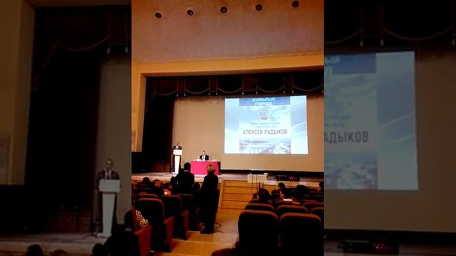 вопрос не дали задать .. ушел... встреча длилась более двух часов смотреть онлайн