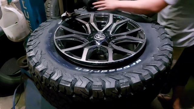 BFGoodrich ko2 265x65 R18 on 2022 Toyota Fortuner GR-S @ RNH Tire Supply смотреть онлайн