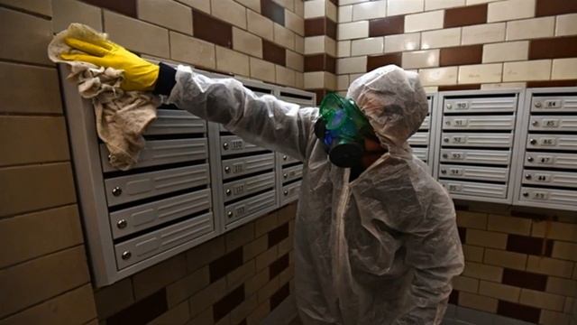 Выгуливавшего собаку москвича забрали в полицию без пса смотреть онлайн