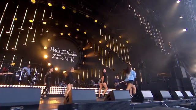 Mackenzie Ziegler - Breathe Cbbc summer social 2018 смотреть онлайн