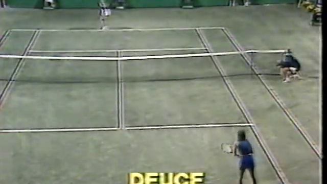 Chris Evert v Evonne Goolagong 1982 Citizen Cup SF Palm Beach (3) смотреть онлайн