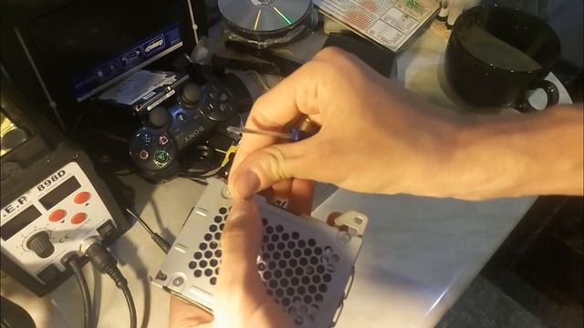 PS3 Бесконечное обновление 8002f334 fix error playstation 3 update loop смотреть онлайн